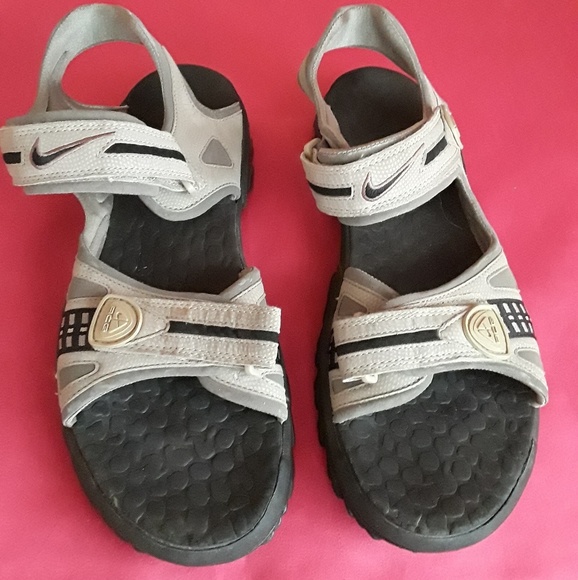nike sandals size 12